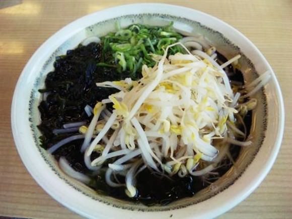 わかめうどんの画像